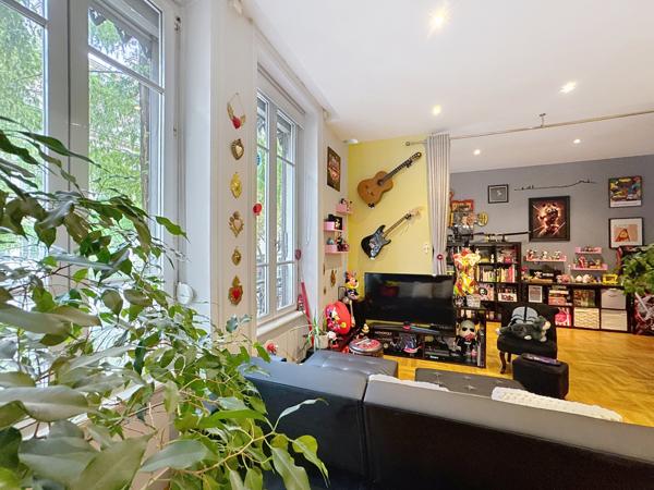 Lyon (69006) Lyon 6 – Boulevard des Brotteaux / Part-Dieu Appartement atypique T3/4 de 94.55 m² – cachet de l’ancien