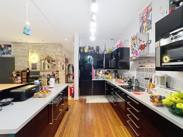 Lyon (69006) Lyon 6 – Boulevard des Brotteaux / Part-Dieu Appartement atypique T3/4 de 94.55 m² – cachet de l’ancien