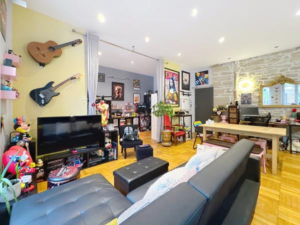 Lyon (69006) Lyon 6 – Boulevard des Brotteaux / Part-Dieu Appartement atypique T3/4 de 94.55 m² – cachet de l’ancien