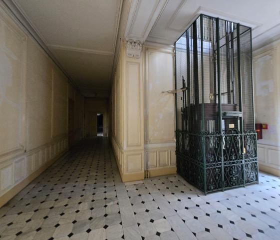 Cannes Alexandre III : Appartement Bourgeois rénové de 150 m2 dans superbe résidence avec parc