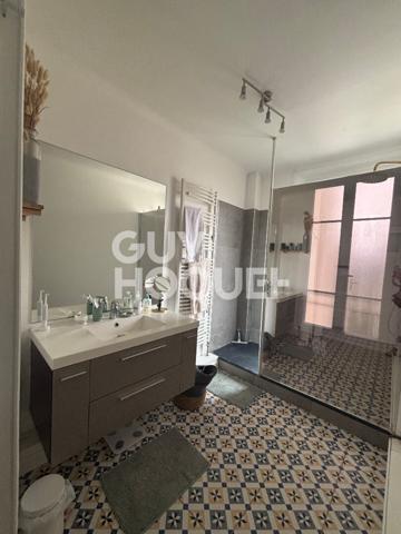 Appartement 4 pièces - centre ville de troyes - parking