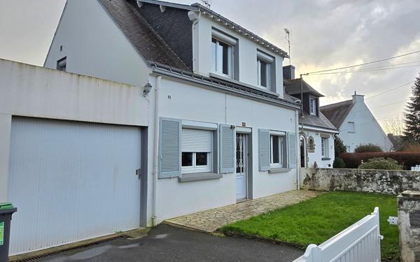 Maison à louer    4 pièces •  Riantec