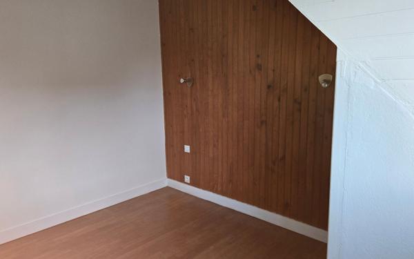 Maison à louer    4 pièces •  Riantec