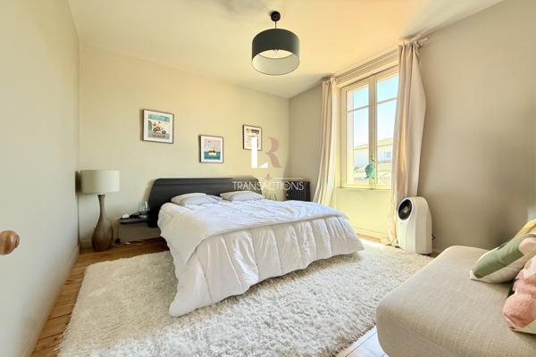 Maison 4 pièce(s) 2 chambre(s) 93 m²