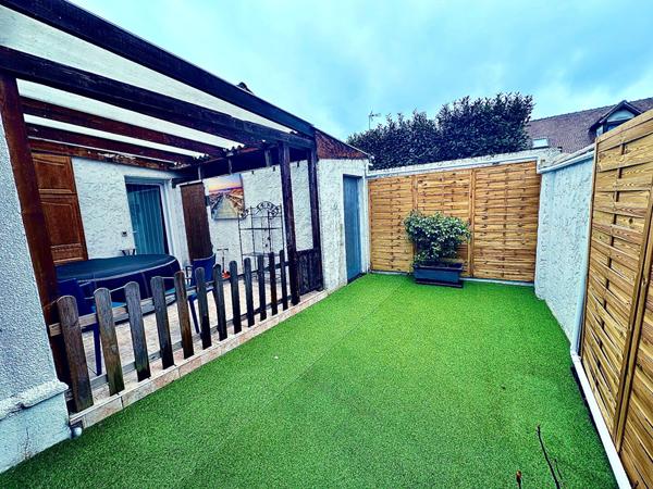 Maison de plain-pied 4 chambres à Saint-Jean-de-Braye -Prestations récentes & espace bien-être