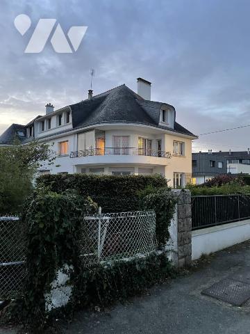 LARMOR-PLAGE - KERNEVEL - Maison de 240m² sur terrain de 536 m² 