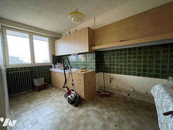 LARMOR-PLAGE - KERNEVEL - Maison de 240m² sur terrain de 536 m² 