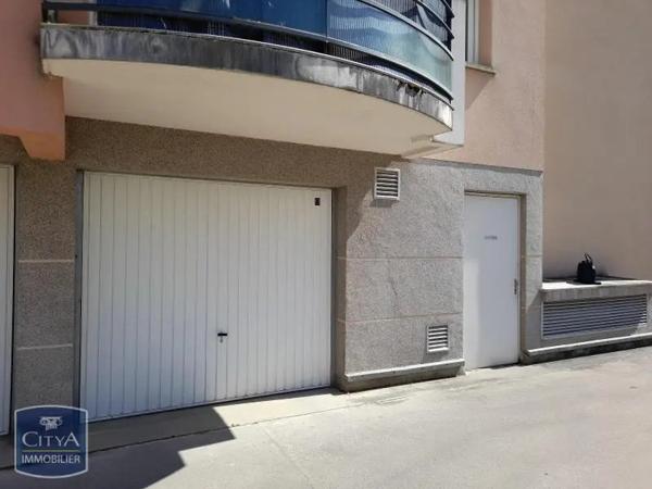 Parking à louer Le Mans (72000)
