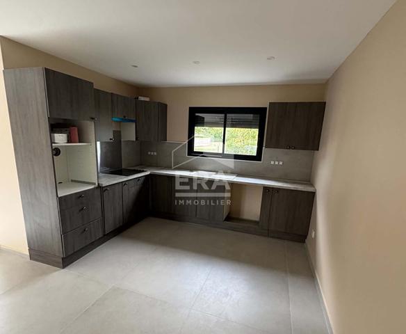 Maison individuelle neuve 5 pièces à vendre à Saint Antoine sur l'Isle 24700 montpon menesterol 33660 saint seurin sur l'ilse