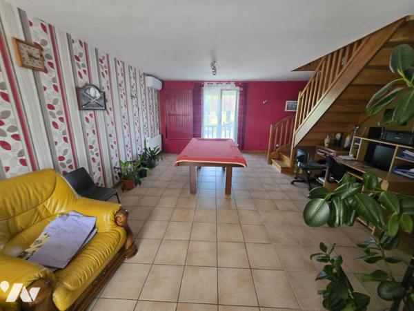 MAISON T6, dont 3 CHAMBRES AVEC GARAGE ET JARDIN CLOS