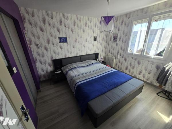 MAISON T6, dont 3 CHAMBRES AVEC GARAGE ET JARDIN CLOS