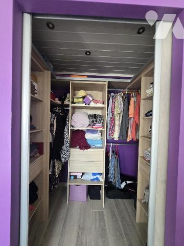 MAISON T6, dont 3 CHAMBRES AVEC GARAGE ET JARDIN CLOS