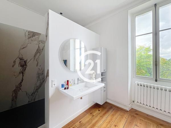 Maison à vendre  8 pièces - 402 m2 GENTE - 16