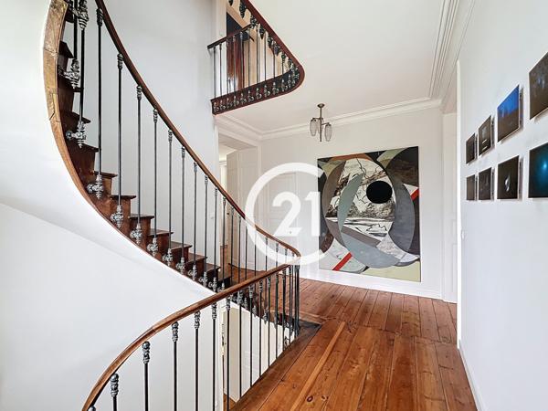 Maison à vendre  8 pièces - 402 m2 GENTE - 16