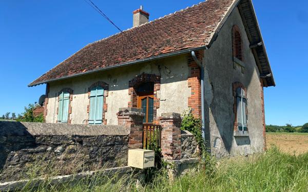 Stationnement à louer    60 m2 Luthenay-Uxeloup
