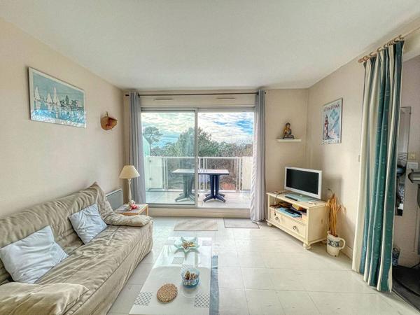 APPARTEMENT à VAUX SUR MER