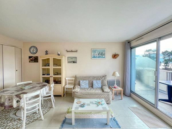 APPARTEMENT à VAUX SUR MER