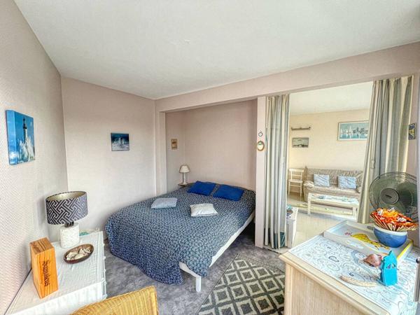 APPARTEMENT à VAUX SUR MER