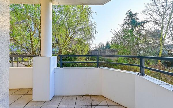 Appartement à vendre    4 pièces • 70,16 m2 Saint-Gratien