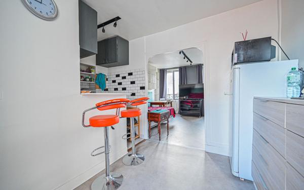 Appartement à vendre    1 pièce • 26,23 m2 Paris 20