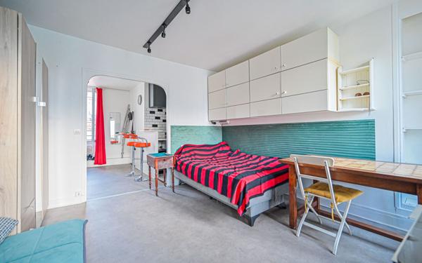 Appartement à vendre    1 pièce • 26,23 m2 Paris 20