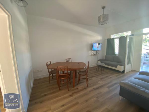 Appartement à louer 3 pièces 58.88m² Saint-Denis (97400)