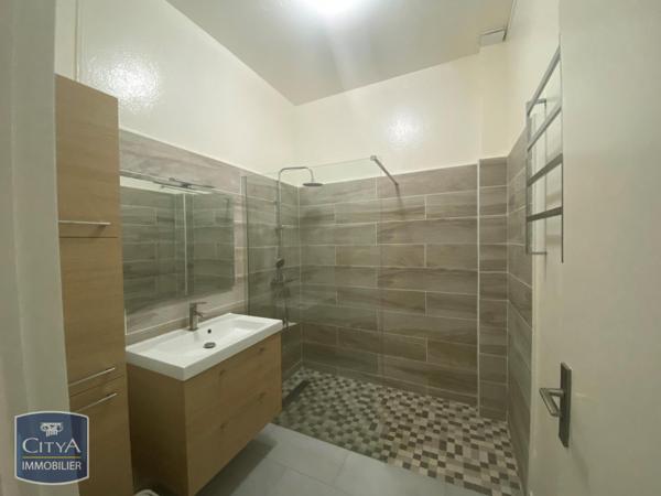 Appartement à louer 3 pièces 58.88m² Saint-Denis (97400)