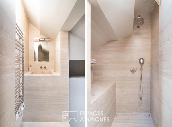 Dernier étage rénové par architecte à proximité du Jardin du Palais Royal