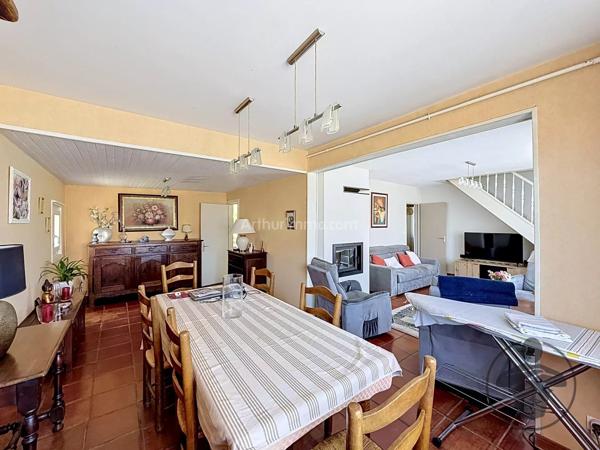 Vente                                                      Maison
                        
                     5 pièces                      125 m2                     à Coutras