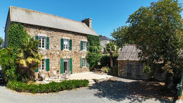 Charmant ancien corps de ferme proche de Lanvollon