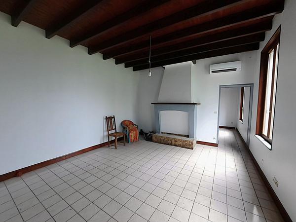 Maison St Ciers Champagne 2 chambres et 1 bureau