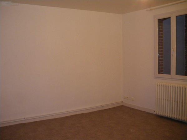 Appartement à louer à Rennes en Ille-et-Vilaine (35000), ref : 010/1820   
Gare