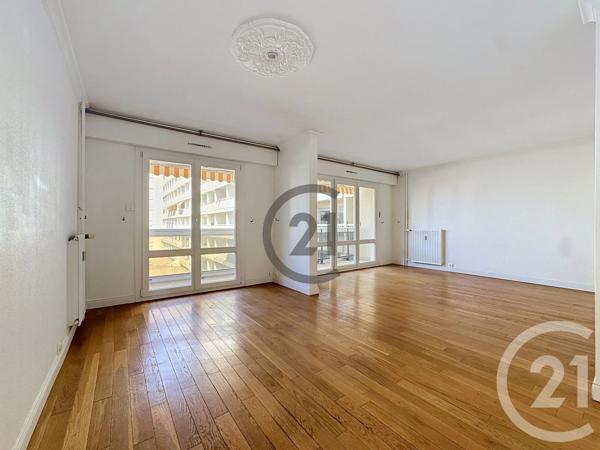 Appartement T5 à vendre  5 pièces - 107 m 2   REIMS  - 51
