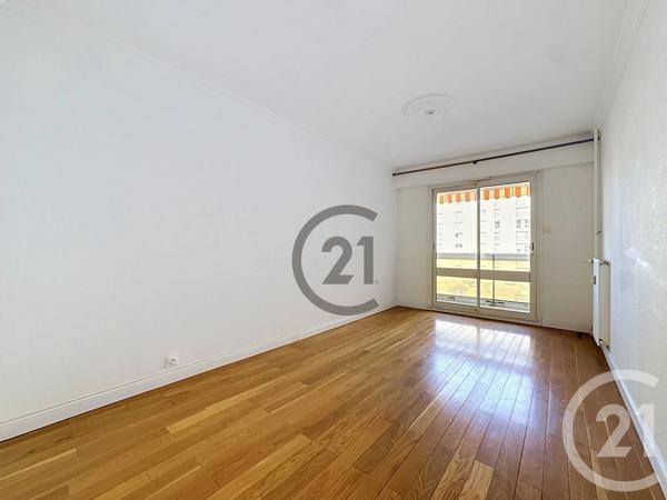 Appartement T5 à vendre  5 pièces - 107 m 2   REIMS  - 51