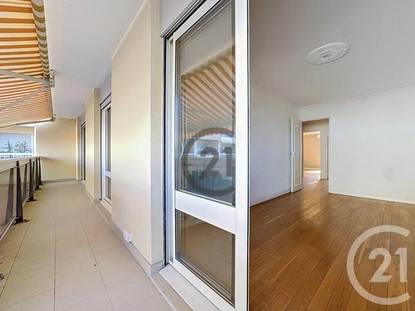 Appartement T5 à vendre  5 pièces - 107 m 2   REIMS  - 51