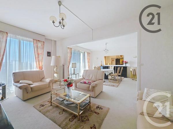 Appartement T5 à vendre  5 pièces - 107 m 2   REIMS  - 51