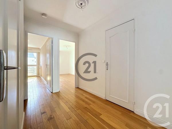 Appartement T5 à vendre  5 pièces - 107 m 2   REIMS  - 51