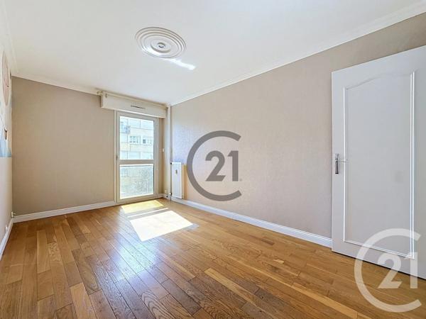 Appartement T5 à vendre  5 pièces - 107 m 2   REIMS  - 51