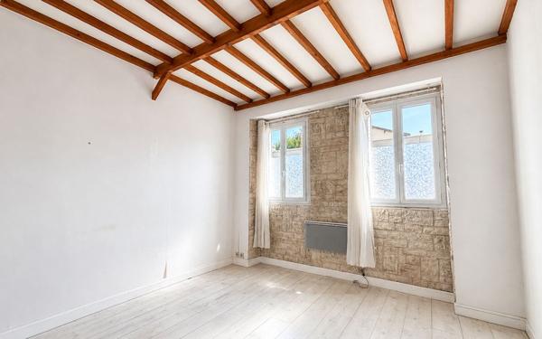 Appartement à vendre    2 pièces • 30,63 m2 Saint-Maur-des-Fossés