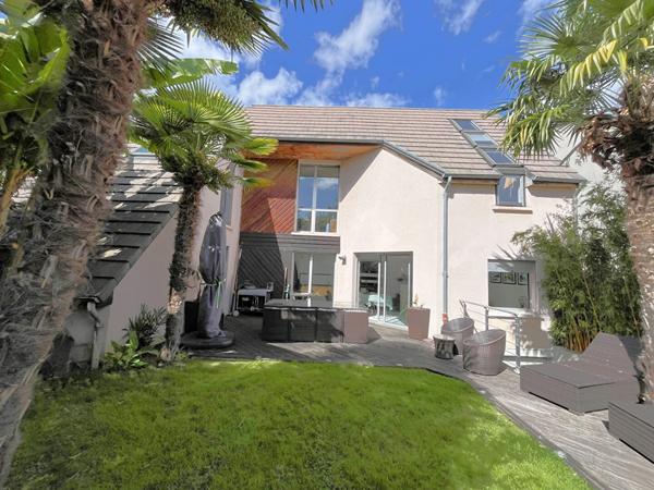 Maison Clamart 7 pièce(s) 150 m2