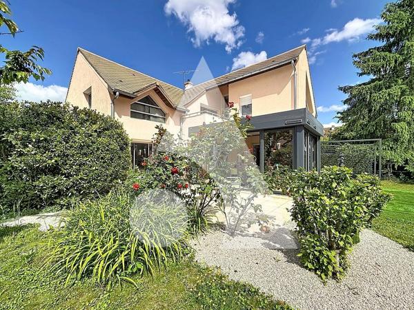 Maison 7 pièces 182 m2