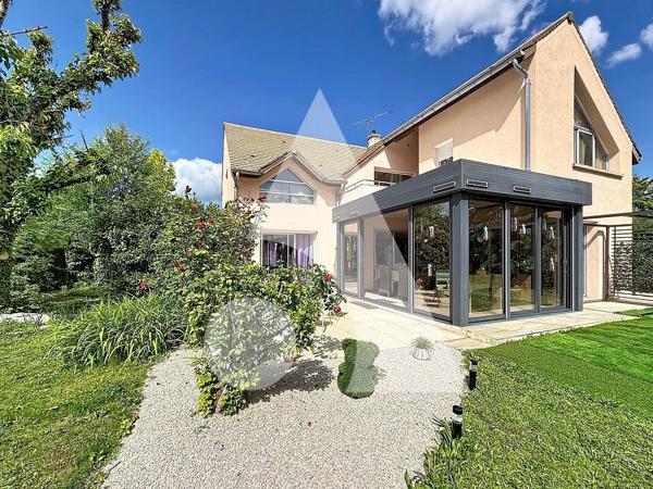 Maison 7 pièces 182 m2