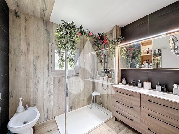 Maison 7 pièces 182 m2