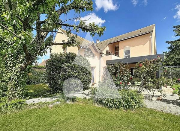 Maison 7 pièces 182 m2