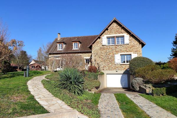 Maison 8 pièces 202 m2