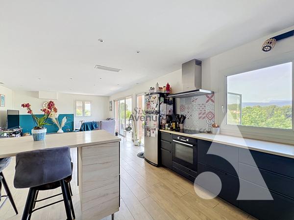 Maison 9 pièces 211 m2