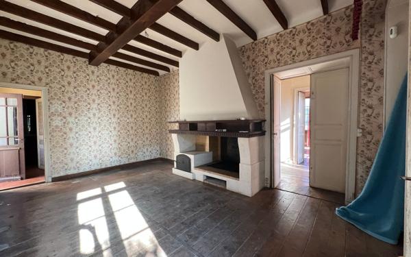 Maison à vendre    7 pièces •  Estang