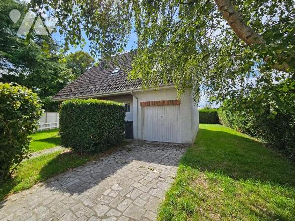 A VENDRE - LE MESNIL ESNARD - CENTRE

Maison individuelle, située en fond d'impasse, à rafraî...