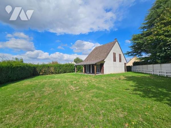 A VENDRE - LE MESNIL ESNARD - CENTRE

Maison individuelle, située en fond d'impasse, à rafraî...