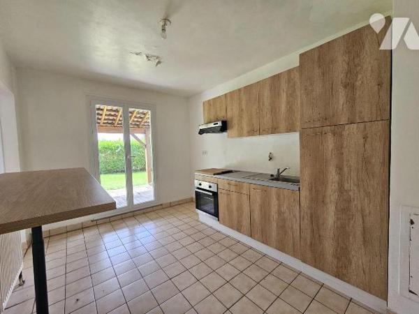 A VENDRE - LE MESNIL ESNARD - CENTRE

Maison individuelle, située en fond d'impasse, à rafraî...